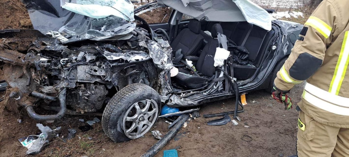O WŁOS OD TRAGEDII! ZDERZENIE OSOBÓWKI Z CIĘŻARÓWKĄ