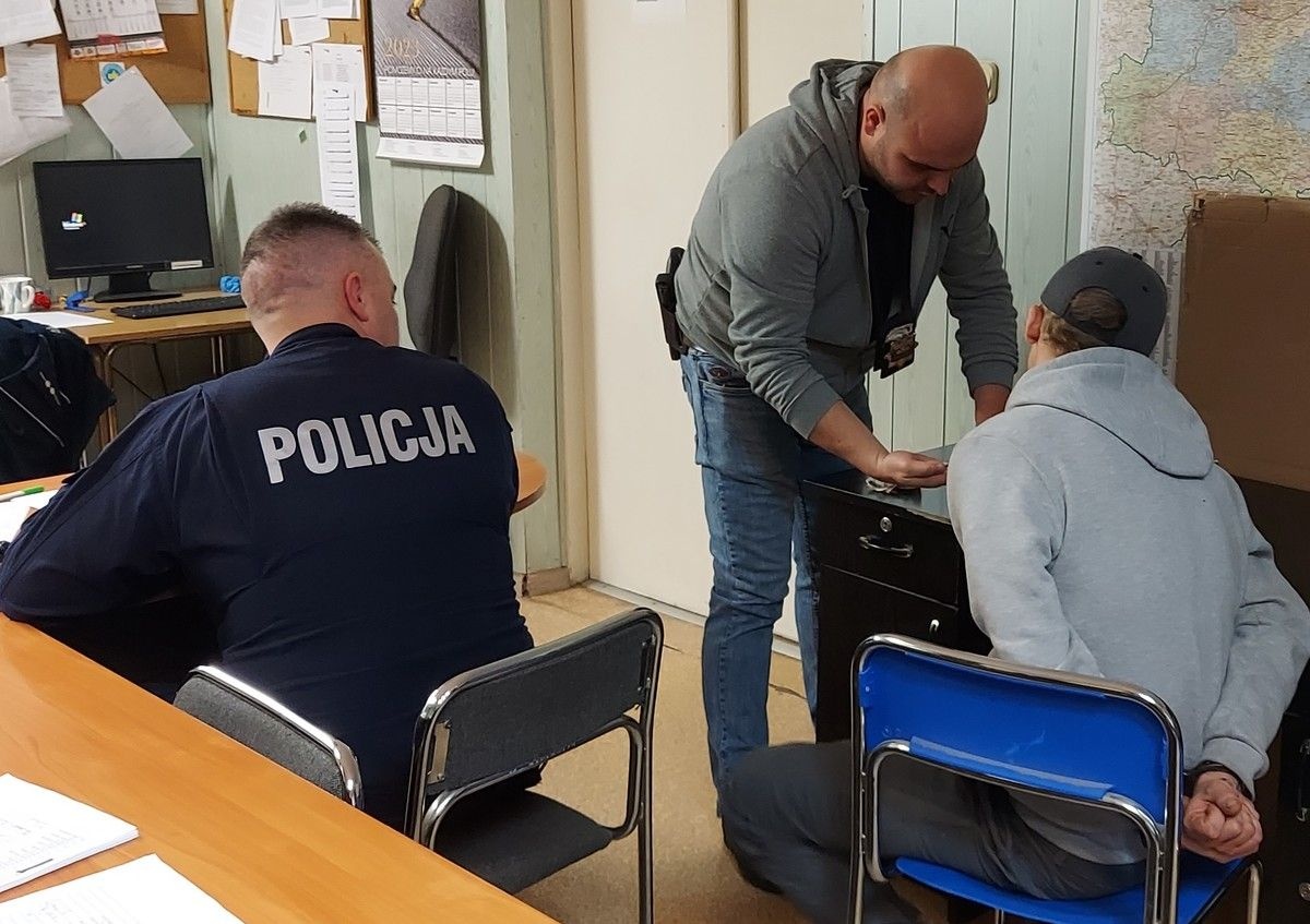 26-LATKOWI GROŻĄ TRZY LATA WIĘZIENIA
