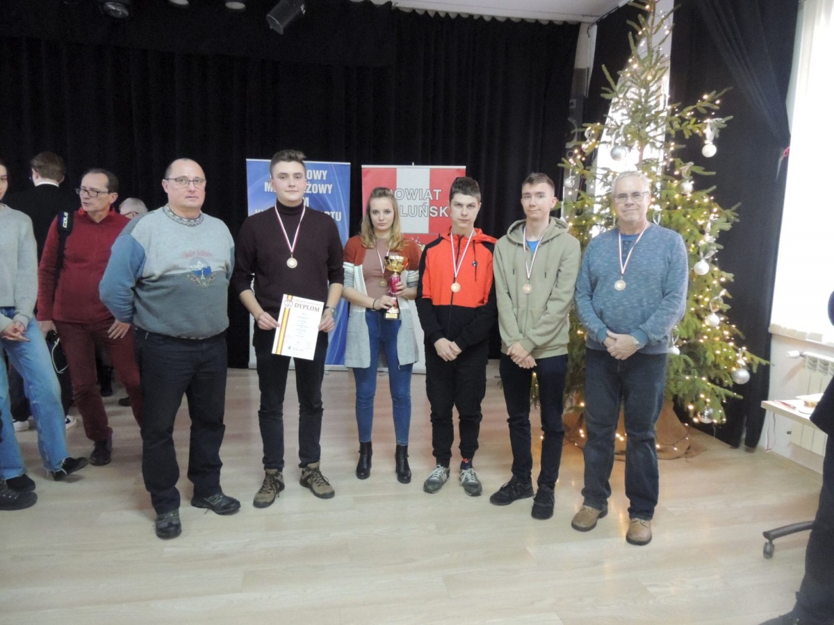 ZESPÓŁ SZKÓŁ NR 2 NA PODIUM