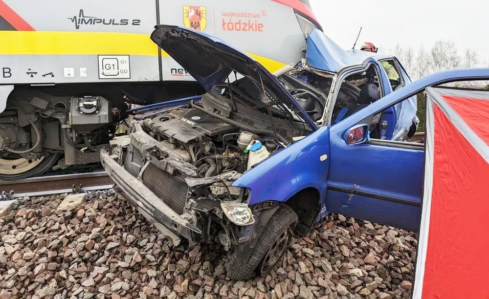 ŚMIERTELNY WYPADEK NA TORACH W OZORKOWIE. NIE ŻYJE 55-LATEK