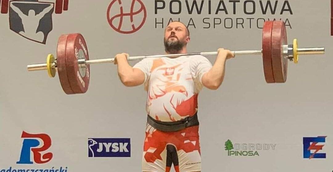 KOMENDA POLICJI TEŻ ORGANIZUJE AKCJĘ WSPARCIA MAŁEGO CHŁOPCA