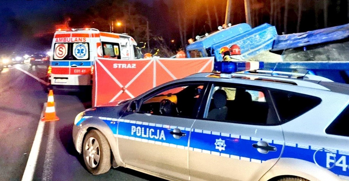 ŚMIERTELNY WYPADEK Z UDZIAŁEM CZTERECH SAMOCHODÓW