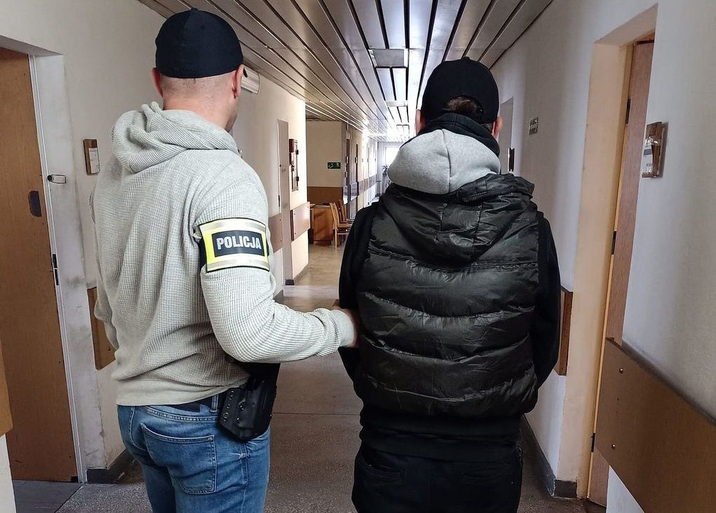 ZŁODZIEJE ROWERÓW ZATRZYMANI. PRZESTĘPCY TRAFIĄ ZA KRATY, A ROWERY WRÓCĄ DO WŁAŚCICIELI