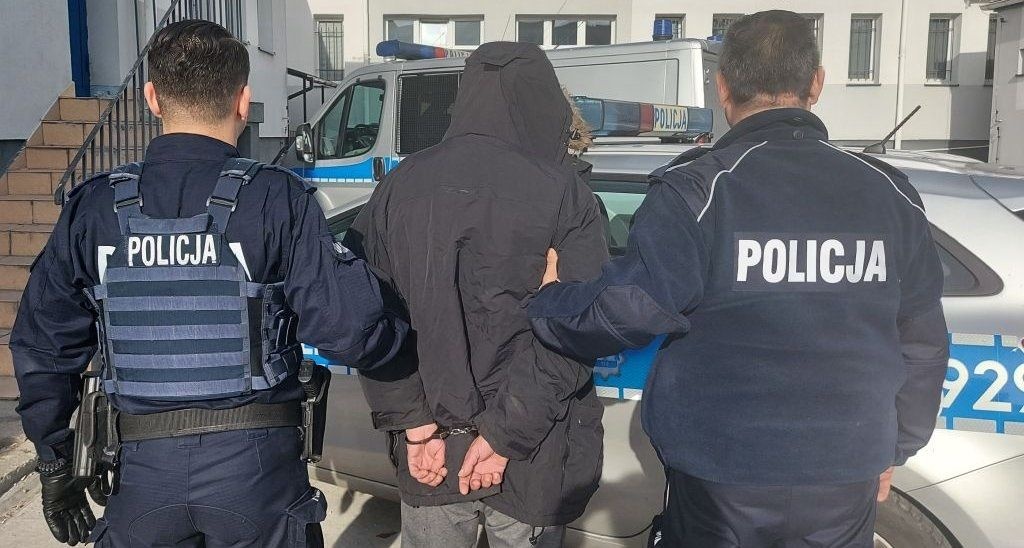 SERYJNY ZŁODZIEJ PODPALIŁ LICZNIK GAZOWY. MIESZKAŃCOM GROZIŁ ŚMIERCIĄ