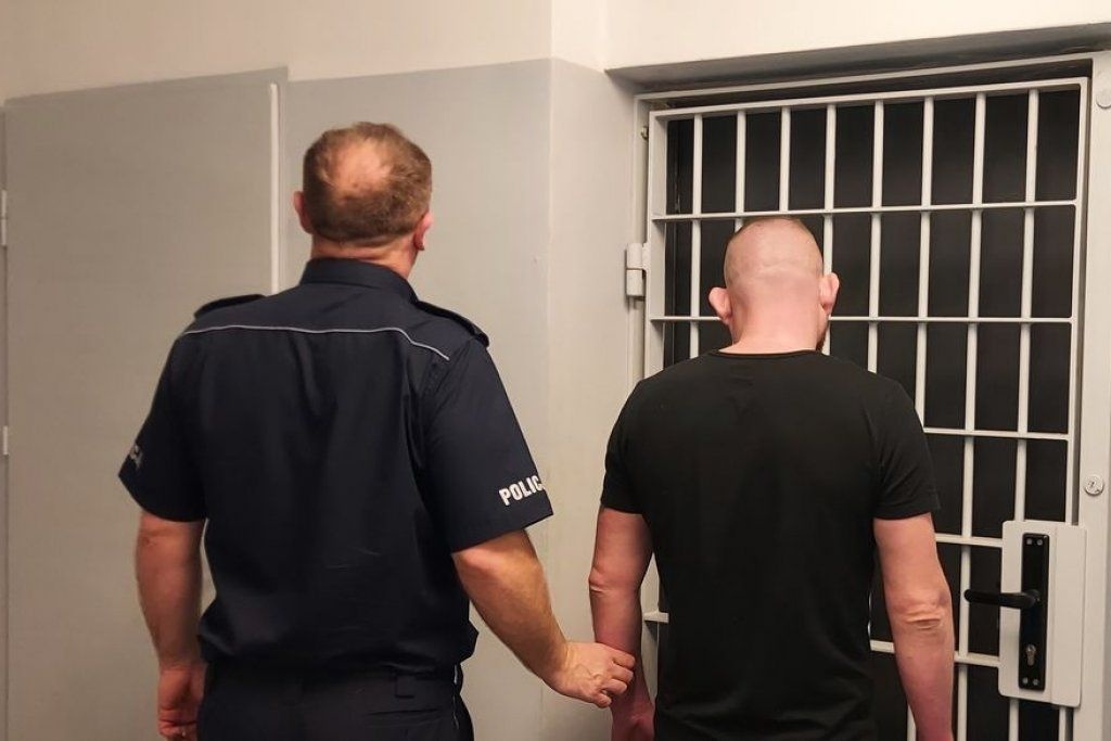 36-LATEK ZŁAPANY NA GORĄCYM UCZYNKU. ZATRZYMANO TEŻ DWÓCH WSPÓLNIKÓW
