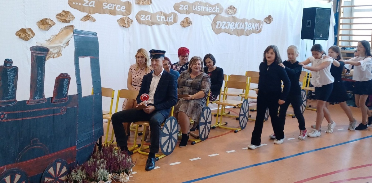 POCIĄGIEM DO WIEDZY
