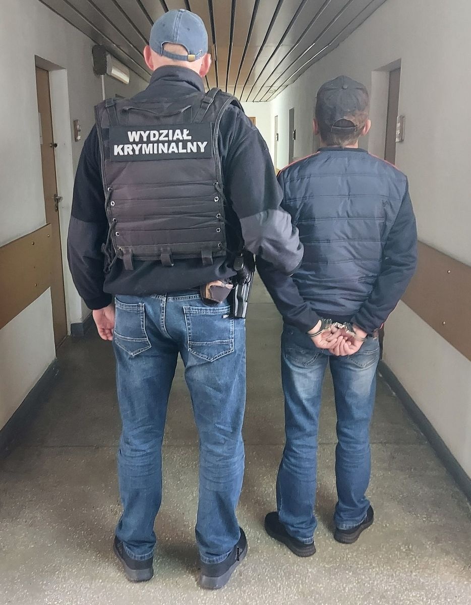 UKRADŁ PIŁĘ SPALINOWĄ I WSTAWIŁ JĄ DO LOMBARDU