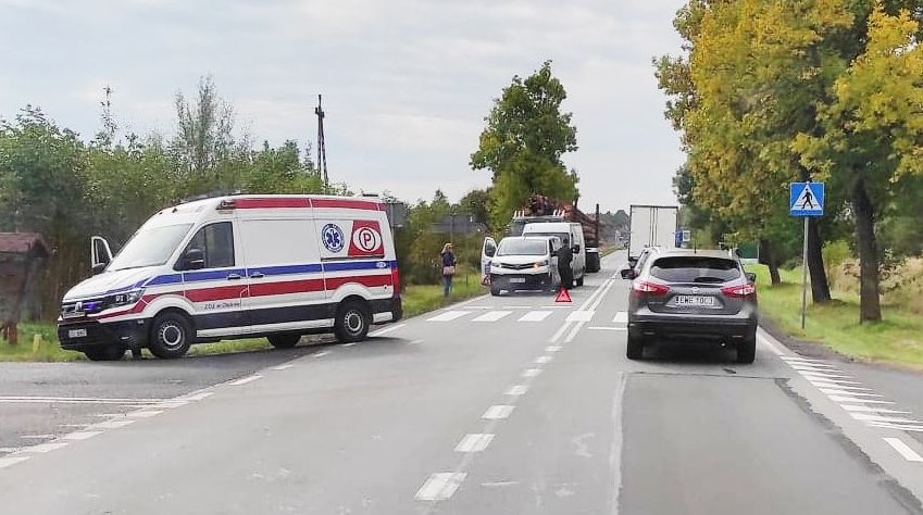Z OSTATNIEJ CHWILI. KOLIZJA TRZECH SAMOCHODÓW W KAŁUŻACH
