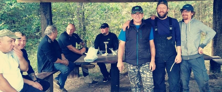 PIEPRZYK ROZŁOŻYŁ KONKURENCJĘ NA ŁOPATKI. O PUCHAR JESIENI WALCZYŁO 13 WĘDKARZY