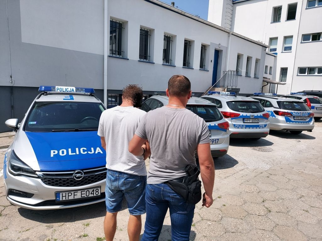 OSZUŚCI W SKUPIE ZBÓŻ. ZATRZYMANI TAKŻE MIESZKAŃCY DZIAŁOSZYNA