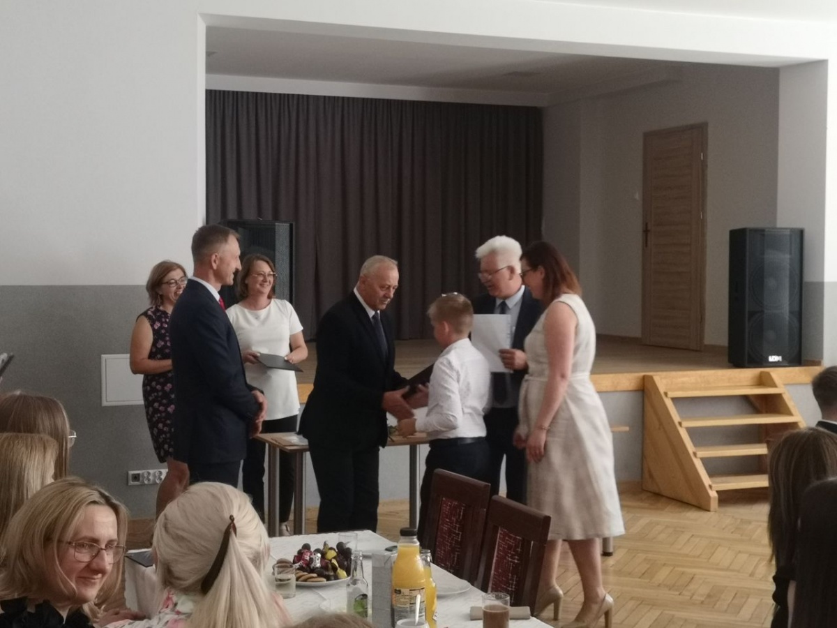 PRYMUSI OTRZYMALI STYPENDIA