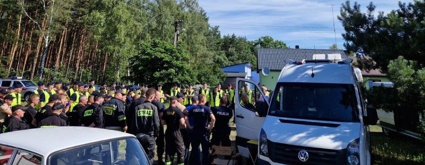 PODCZAS POSZUKIWAŃ ODNALEŹLI LUDZKIE SZCZĄTKI