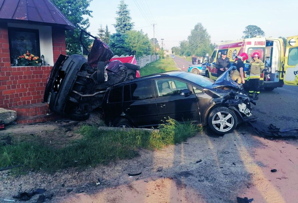 ŚMIERĆ CZYHAŁA NA SKRZYŻOWANIU, PRZY KAPLICZCE