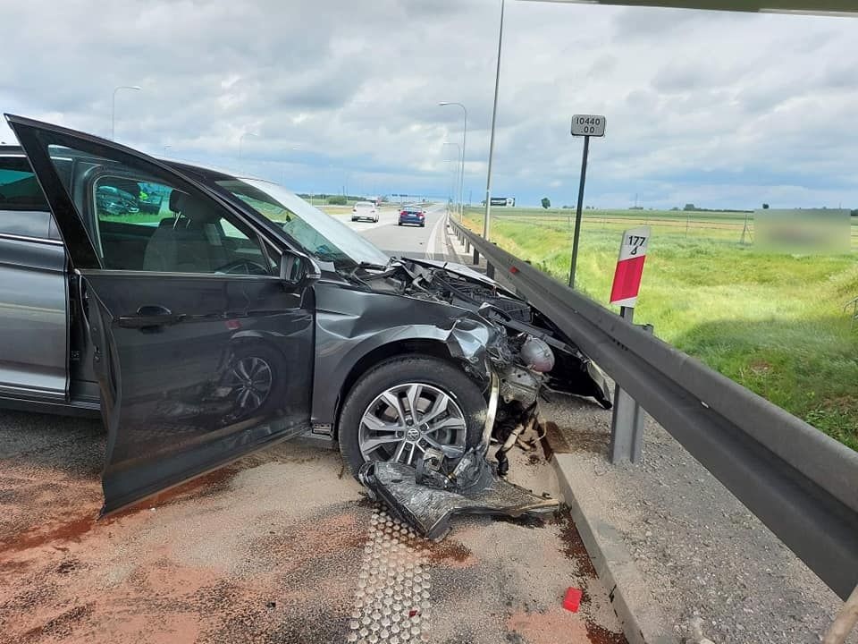 ŚMIERTELNY WYPADEK NA S8. ZMARŁ 70-LETNI KIEROWCA
