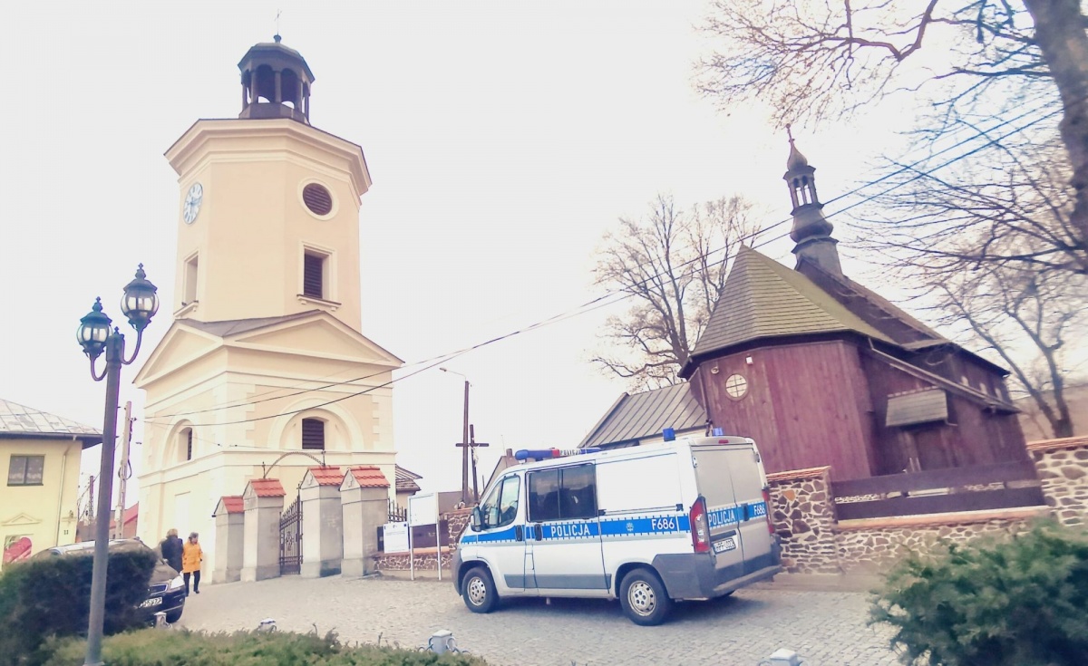 KSIĄDZ BYŁ NIETRZEŹWY W WIELKI PIĄTEK
