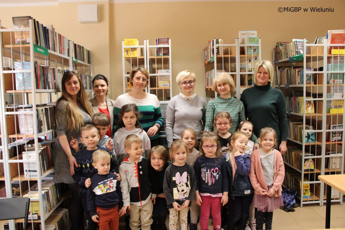 Maluchy strażnikami czytelniczych skarbów