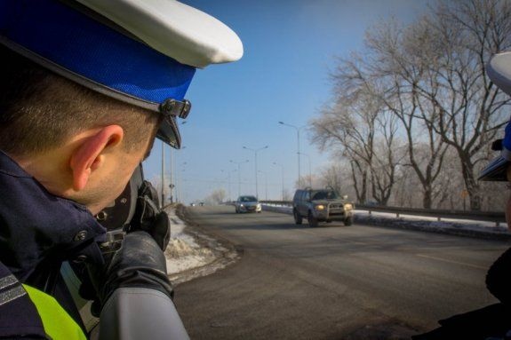 46-LATKA STRACIŁA PRAWKO ZA PRĘDKOŚĆ