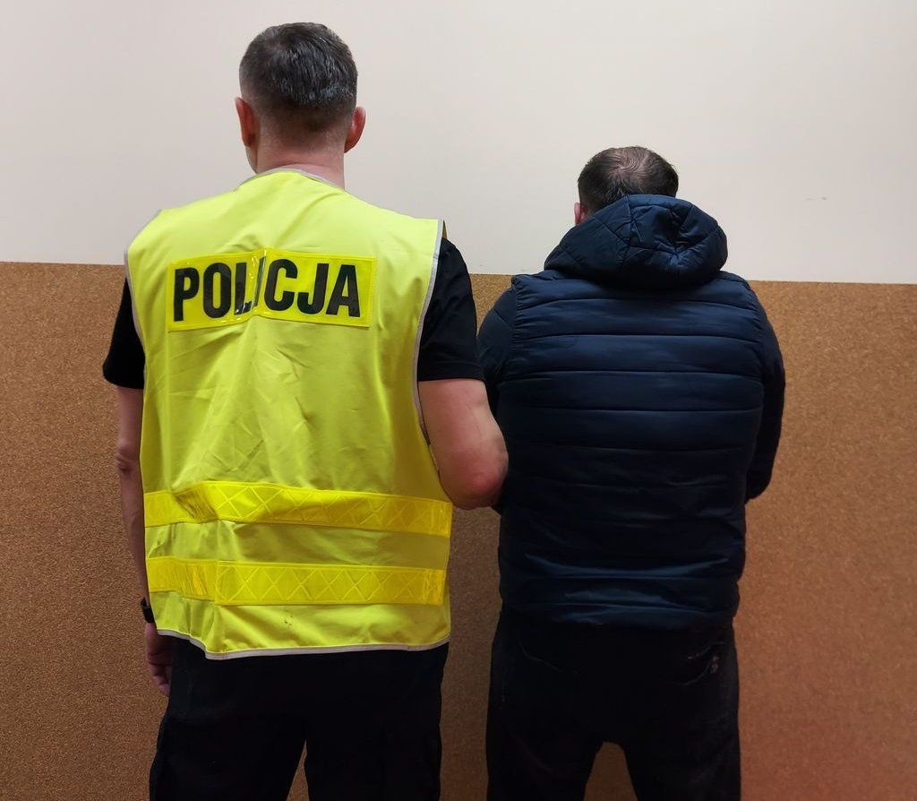 Nie płacił za zakupy. Posiedzi.
