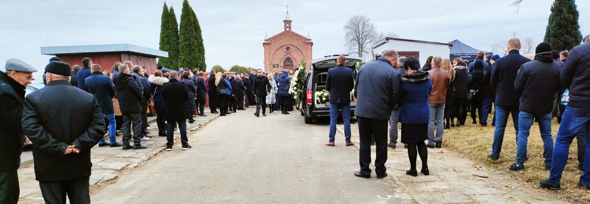 TŁUMY ŻEGNAŁY ŁUKASZA