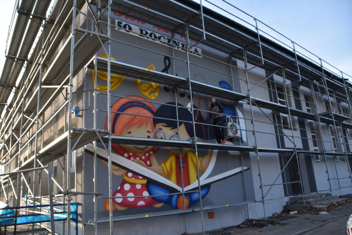 Mural na 50-lecie