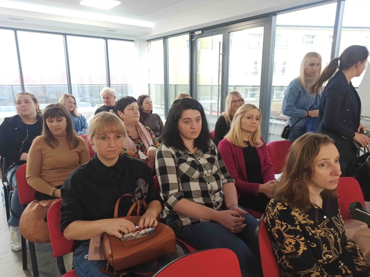 PRACA Z UCZNIEM ZDOLNYM TEMATEM KONFERENCJI