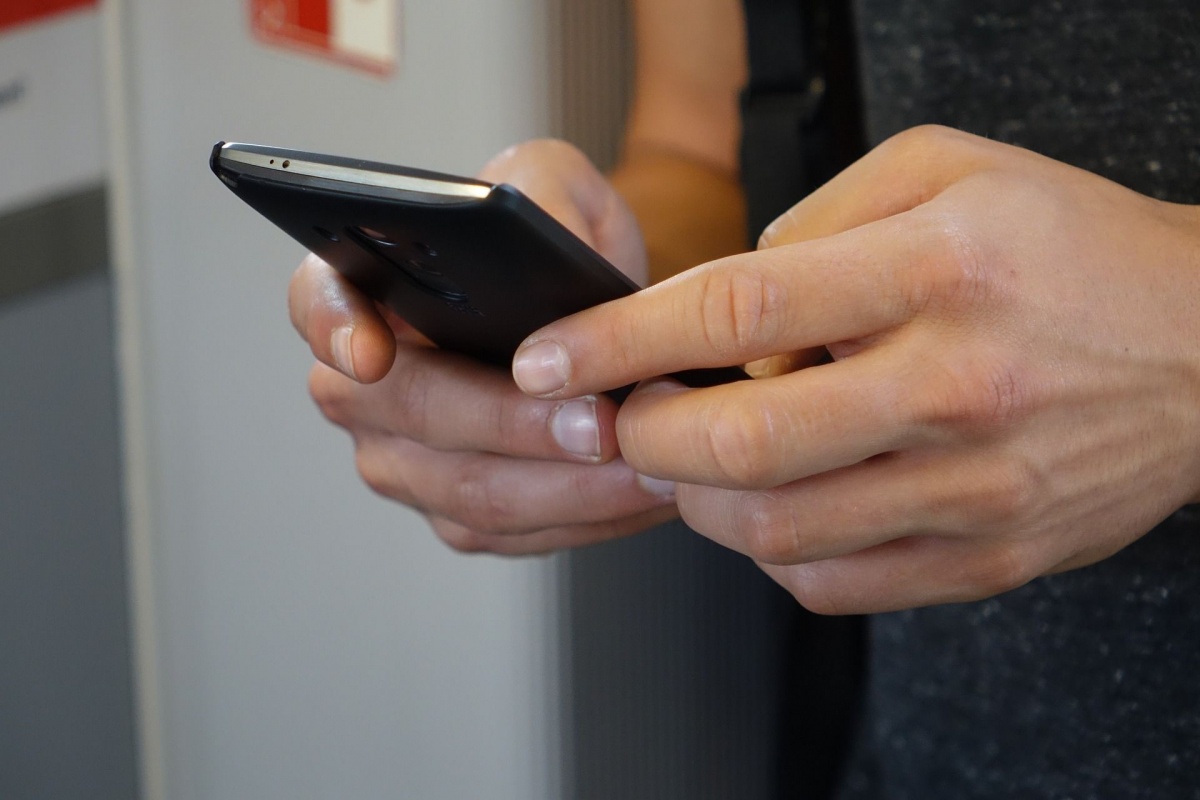 ZUS OSTRZEGA: UWAŻAJCIE NA SMS-Y OD OSZUSTÓW!