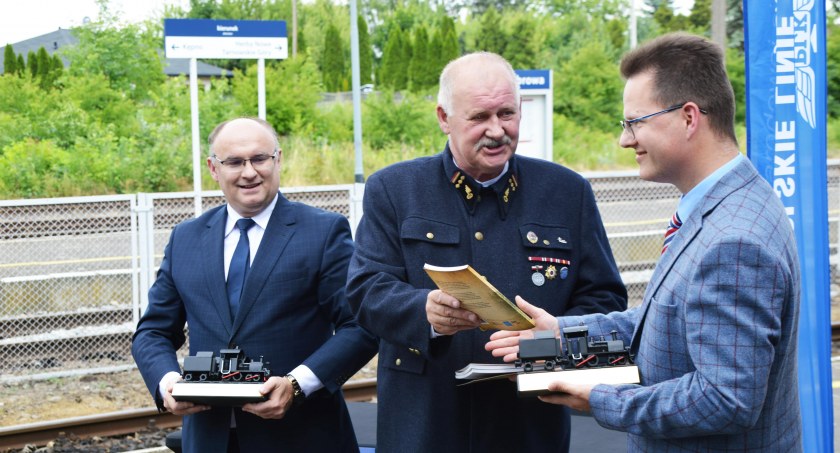 Wywalczyli połączenie kolejowe Wielunia z Łodzią. Umowa na projekt nowej linii podpisana