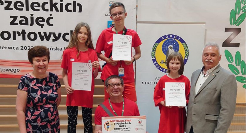 Uczeń ze Szkoły Podstawowej w Sulmierzycach ze złotym medalem