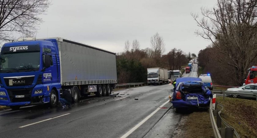 MAN najechał na tył toyoty