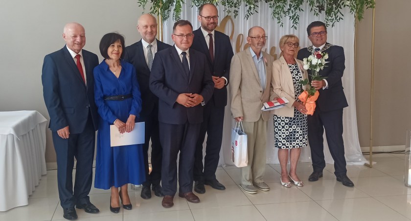 Małżonkowie świętowali złote gody - warto przez życie iść razem