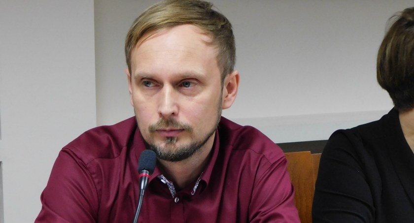 Radny z Pajęczna mówi: wprowadzanie w błąd podczas sesji absolutoryjnej jest żenujące