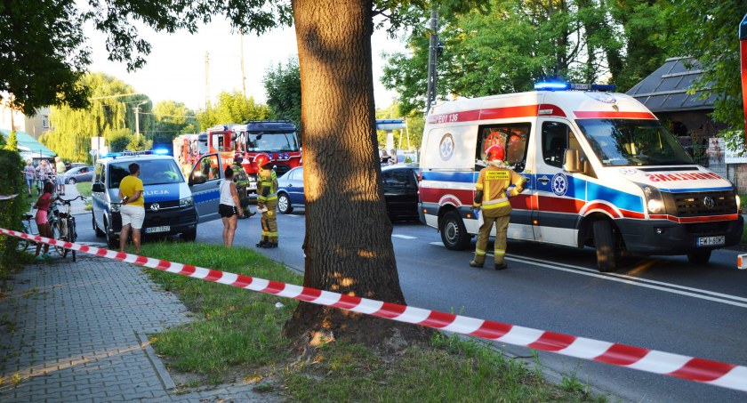22-letni kierowca BMW z obrażeniami