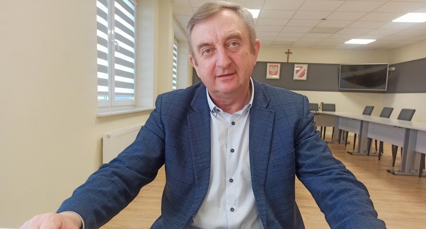 Spuszczają w  kanał to, czego nie powinni - nie wszyscy mieszkańcy gminy potrafią korzystać ze spłuczki