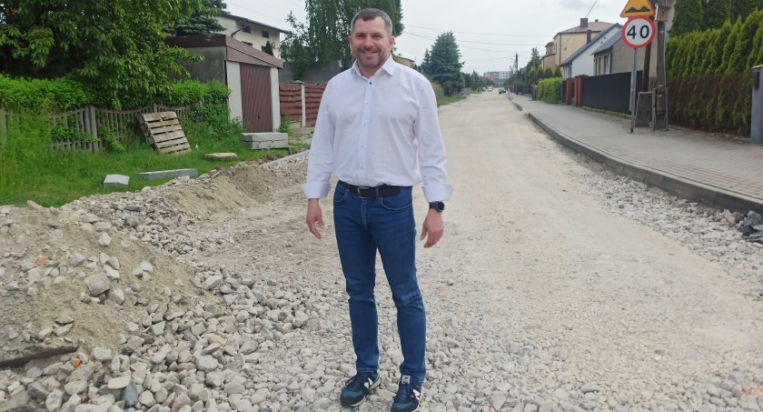 Remont ulic Zielonej, Narutowicza i Żeromskiego w Pajęcznie dobiega końca