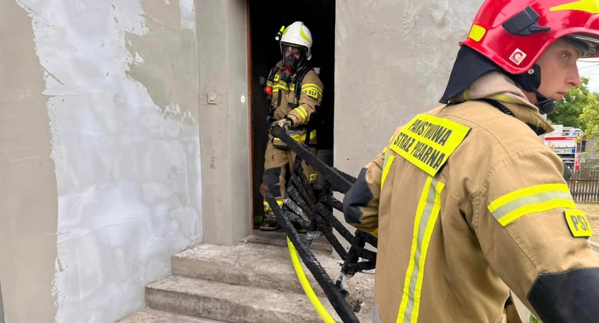 Pożar domu jednorodzinnego - straty oszacowano na ponad 30 tys. zł 