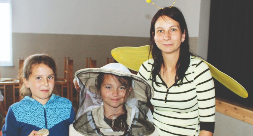 O miodzie i pszczołach na wesoło