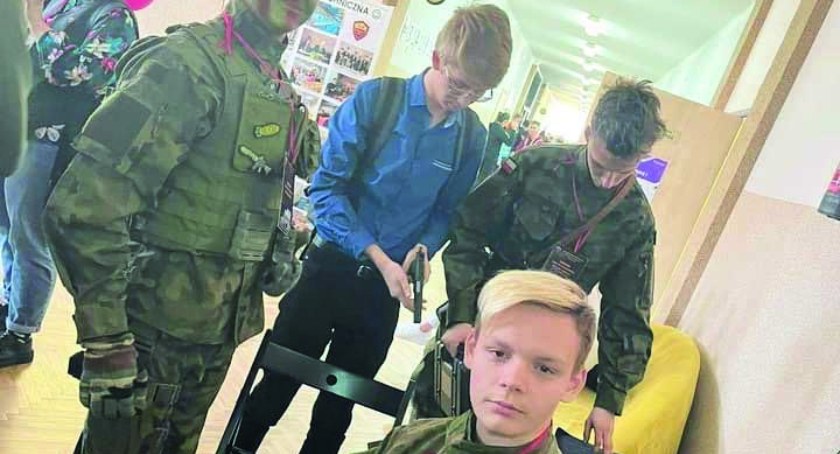 Do szkoły pójdą w mundurach