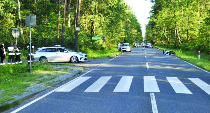 Kierowca i pasażerka motocykla trafili do szpitala 