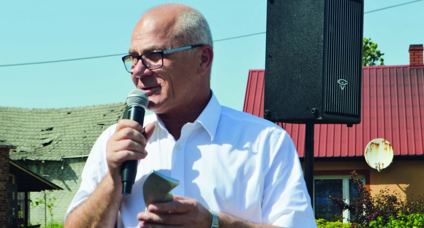 Ludzie chcą mieć chodnik 