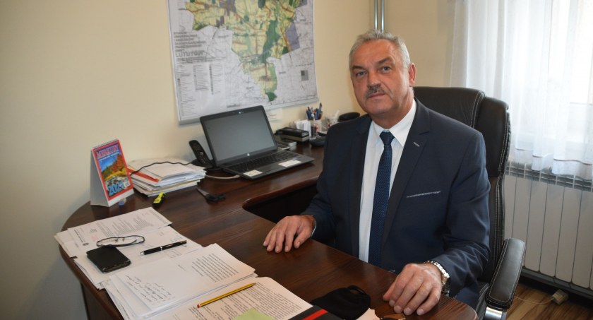 Majątki wójtów i burmistrzów z powiatu wieruszowskiego - jak finansowo radzą sobie samorządowcy