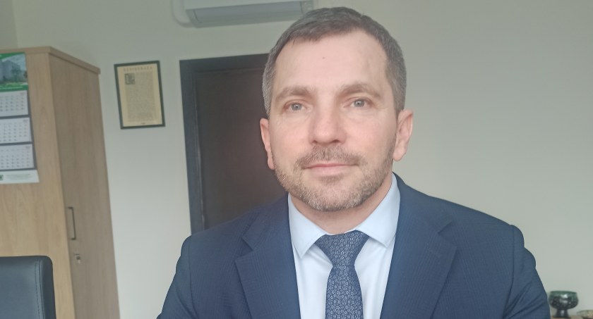 Baza sportowo - rekreacyjna w Parku 1000-lecia w Pajęcznie dalej za droga- niemiłe zaskoczenie po otwarciu oferty