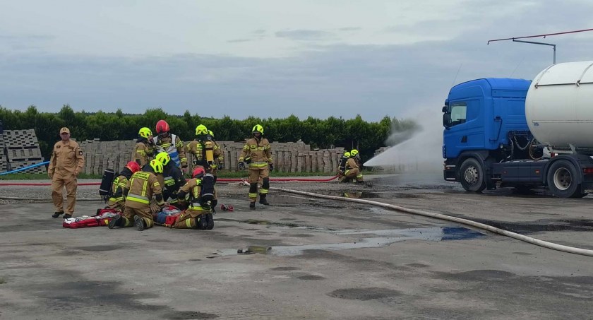 Pożar cysterny na rozlewni gazu - na szczęście to tylko ćwiczenia 