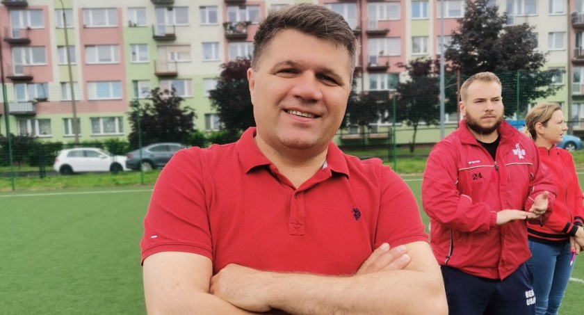 Hala przy SP nr 5 w Wieluniu - burmistrz twierdzi, że jest szansa na zdobycie dotacji