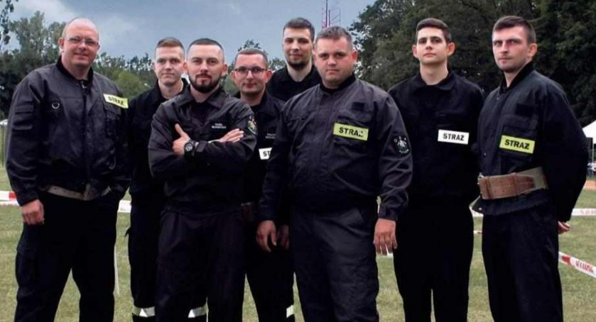 Festyn w Pątnowie - plakat i program imprezy - atrakcje po południu, a wieczorem dyskoteka 