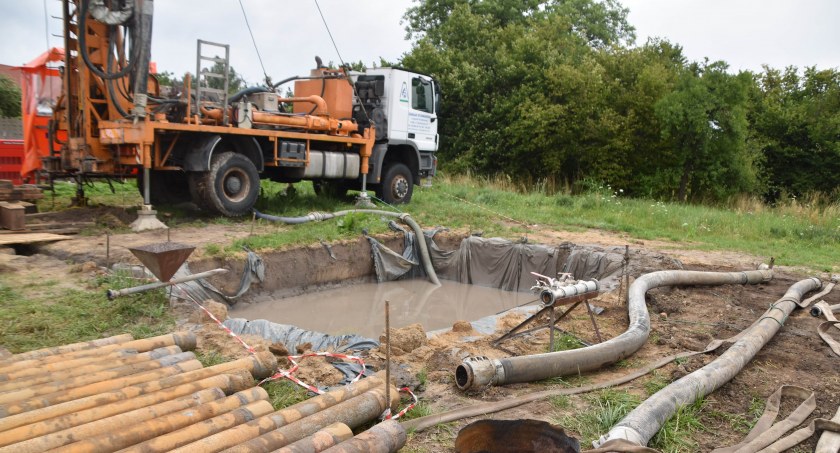 Budowa hydroforni w Chorzewie - ruszyły odwierty 