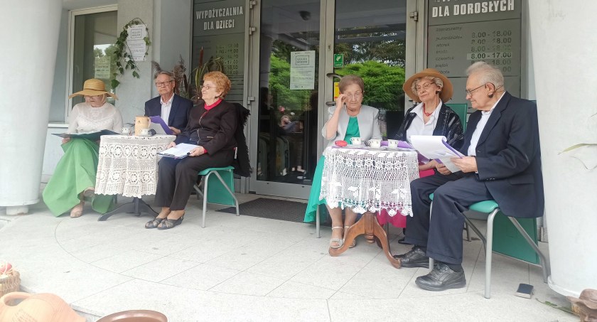 Romanse (i ballady) na skwerze