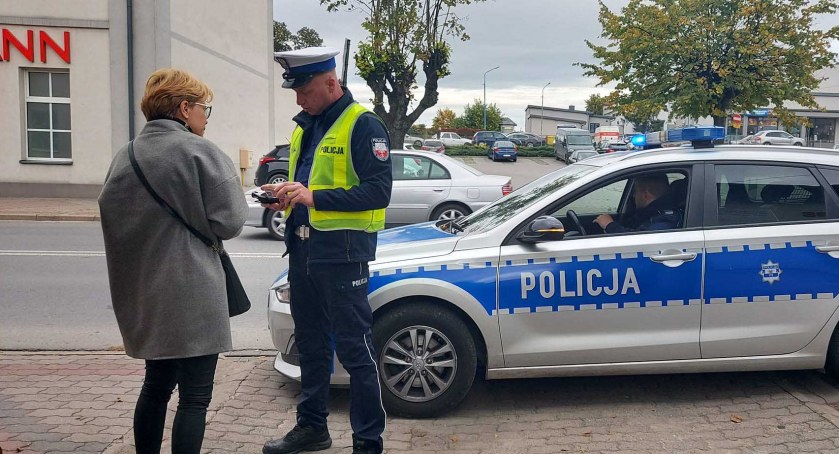 Piesi na cenzurowanym