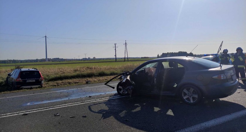 Nagle wyjechała z drogi podporządkowanej