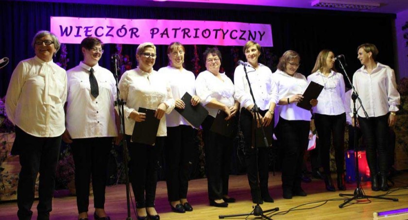 Wierszem i pieśnią uczcili Święto Niepodległości 