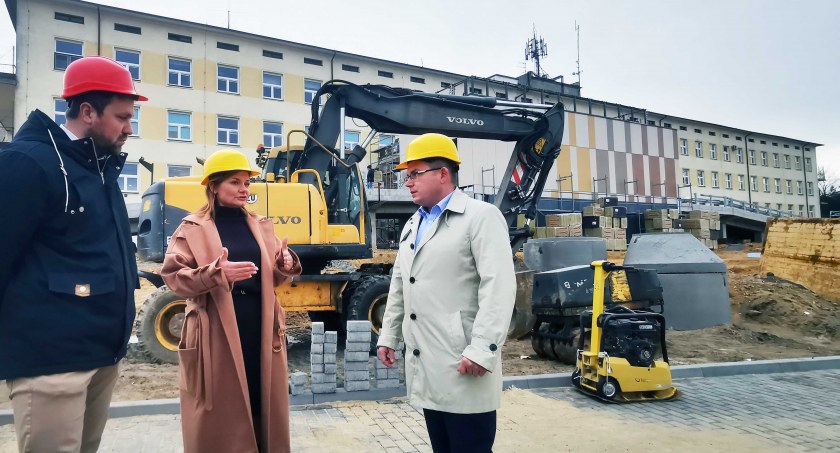 Statek płynie w dobrym kierunku